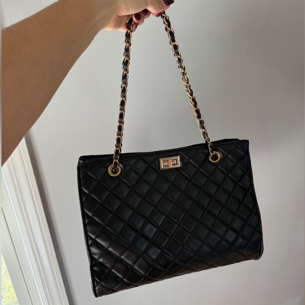 Black Quilted Chain Shoulder Bag